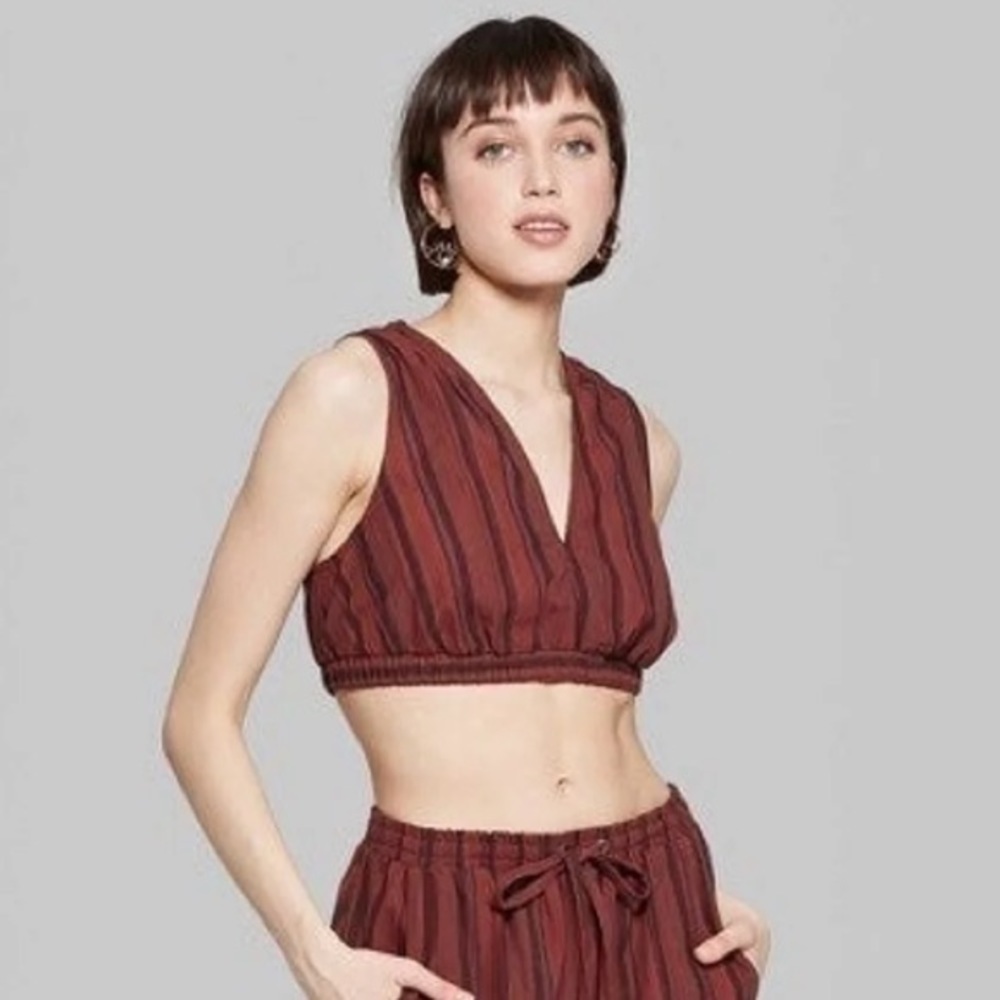 Wild Fable Striped V-Neck O Ring Tie Back Crop Top Red - Picture 2 of 9